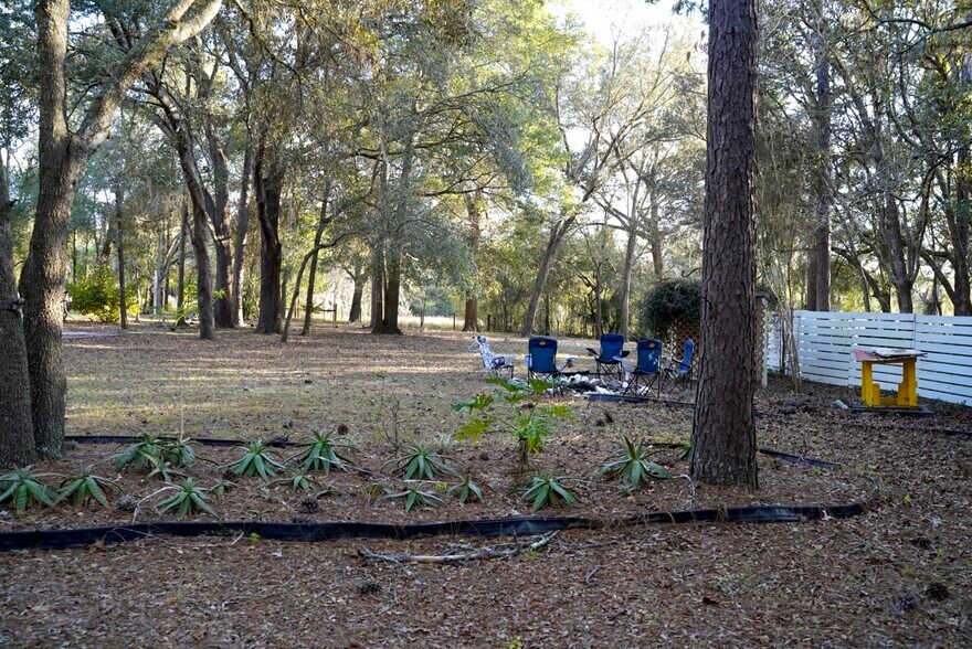 Building Photo - 29205 Saddle Oaks Ln