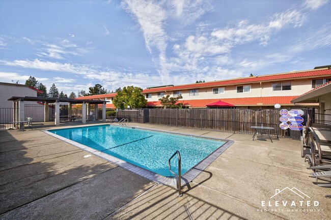 Building Photo - 111 Avram Ave