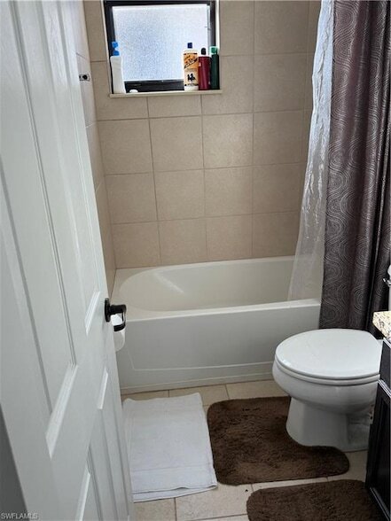 Building Photo - 5483 Cameron Dr