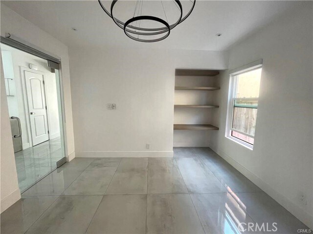 Building Photo - 1 Tamizar