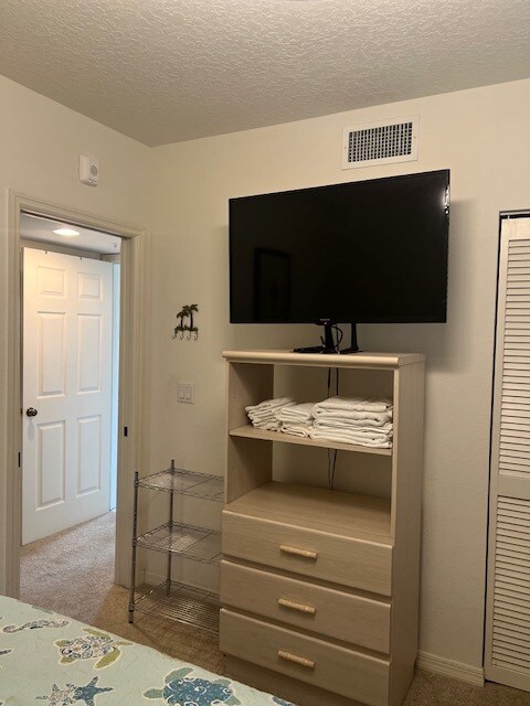 Building Photo - 4451 Bay Beach Ln