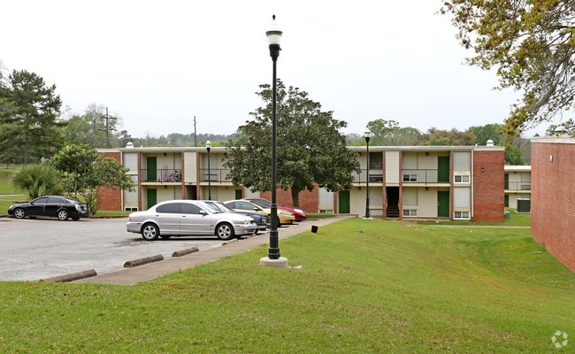 Building Photo - Palmetto South Apartment