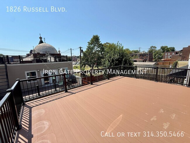 Building Photo - 1826 Russell Blvd
