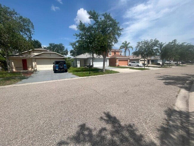 Building Photo - 714 Cristelle Jean Dr