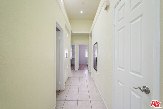 Building Photo - 69730 Mccallum Way