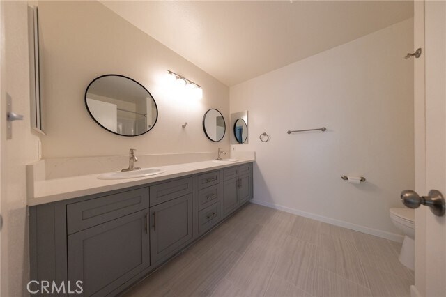 Building Photo - 14004 Cerise Ave