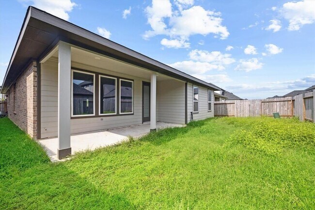Building Photo - 29235 Pikes Peak Dr