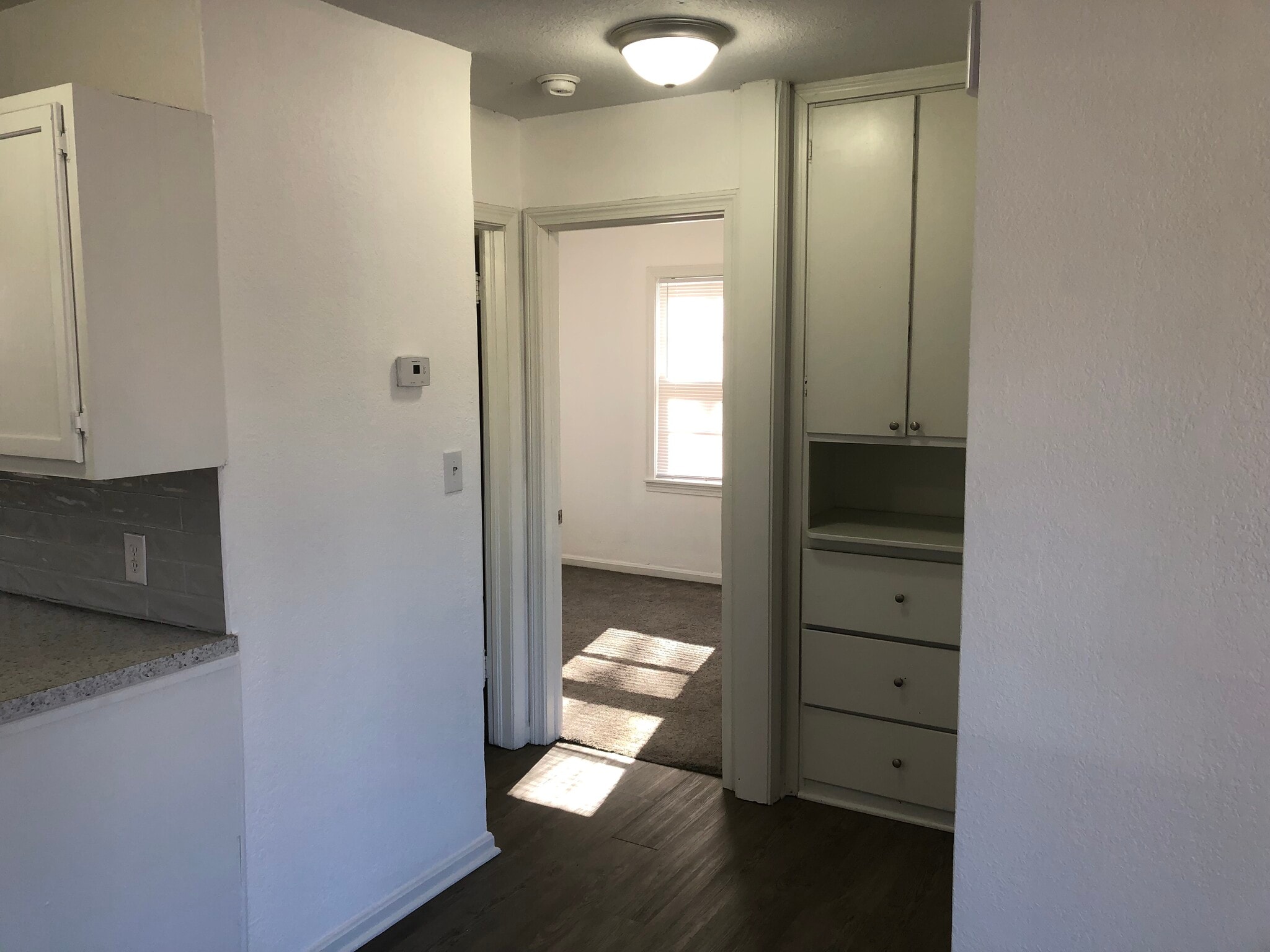 Building Photo - 1928 N Hood St