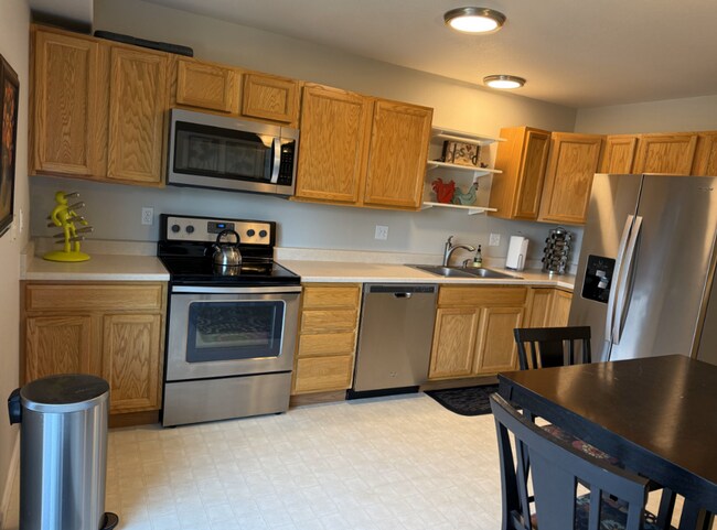 Building Photo - Welcome to your new home!