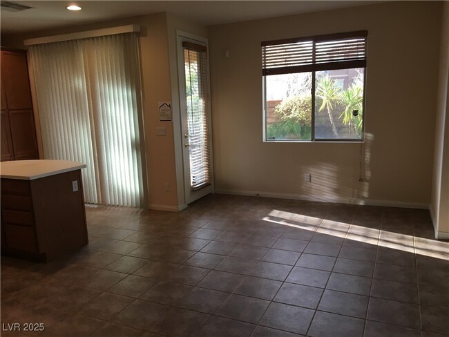 Building Photo - 11904 Luna Del Mar Ln