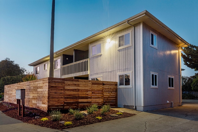 Building Photo - 214 S Branciforte Ave