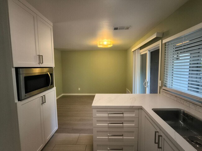Building Photo - 3265 Marlene Dr