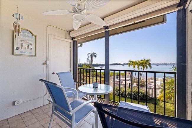 Building Photo - 6365 Bahia Del Mar Blvd S