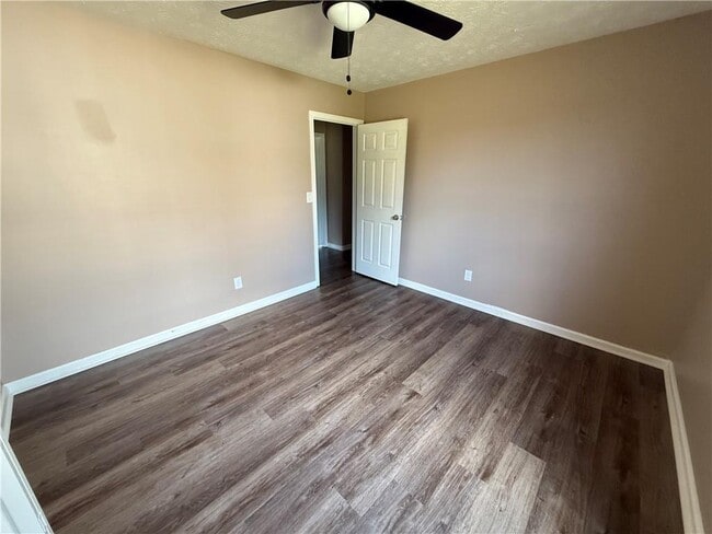 Building Photo - 145 Chandler Fields Dr