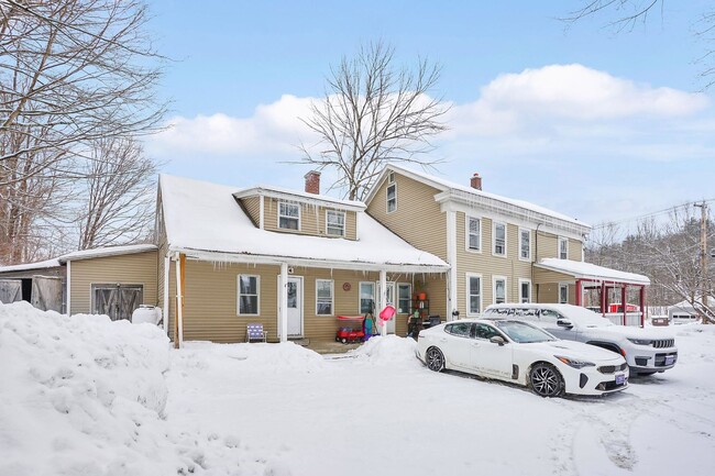 Building Photo - 11 Russell Rd