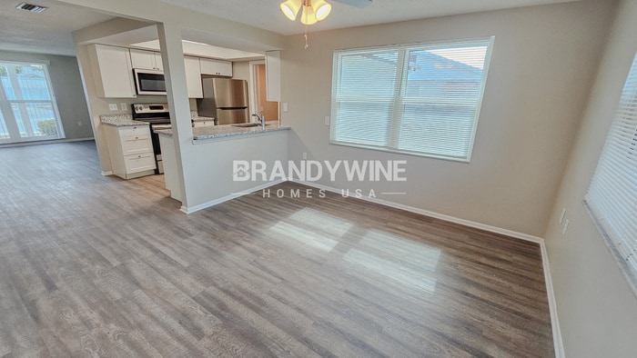 Building Photo - 6914 Tierra Verde St