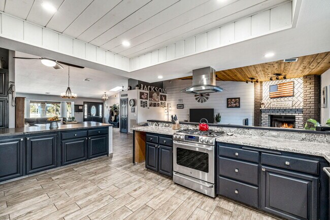 Building Photo - 51025 Burns Canyon Rd