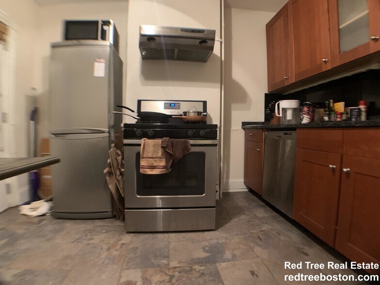 Building Photo - 48 Saint Germain St