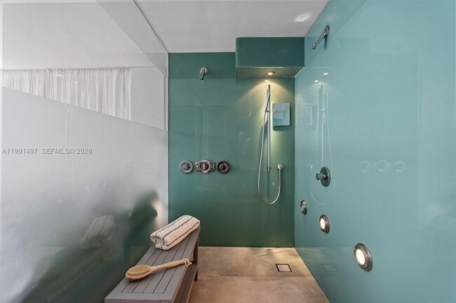 Building Photo - 5 Island Ave