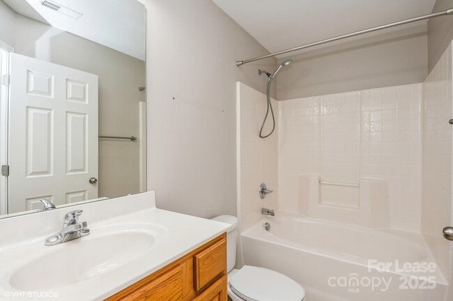 Building Photo - 2327 Crosscut Dr