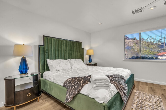 Building Photo - 57495 Buena Suerte Rd