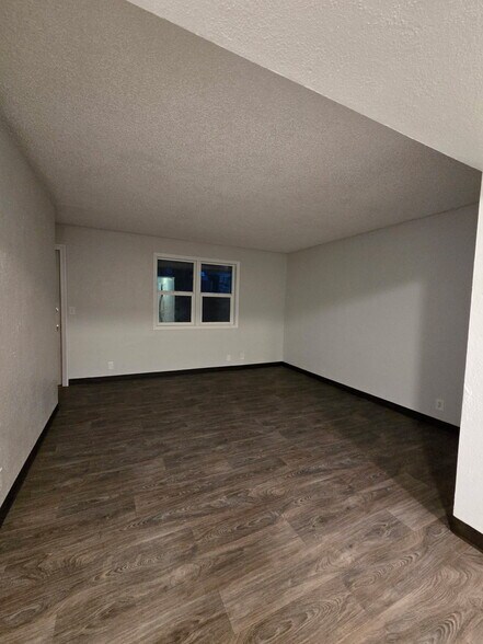 Building Photo - 434 NW 15th St