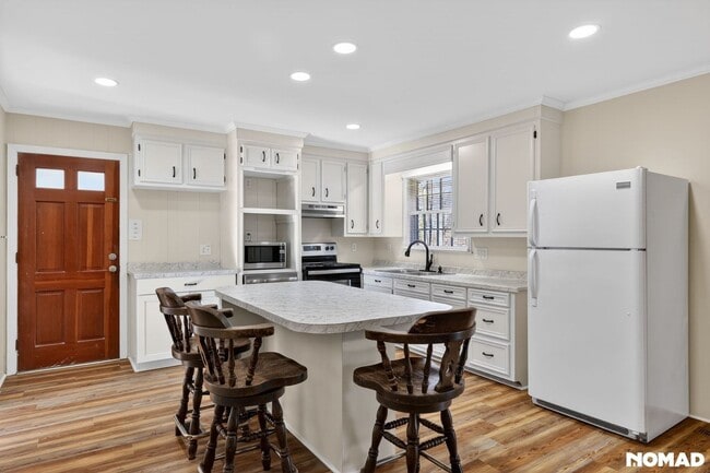 Building Photo - Spacious 4BR House in Mooresville