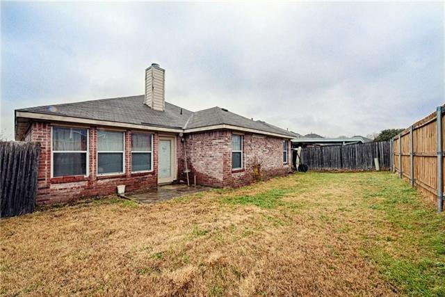 Building Photo - 909 Simi Dr