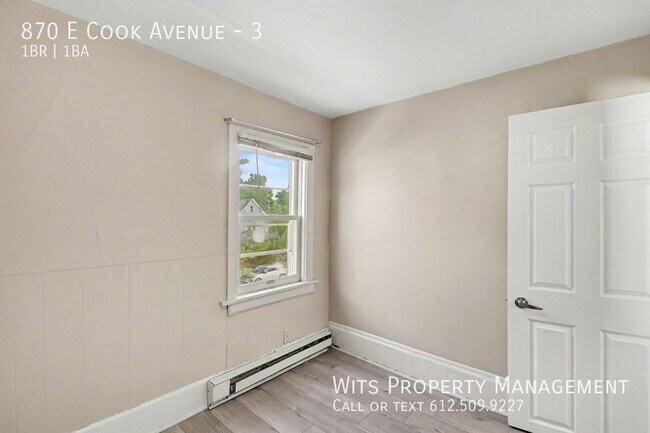 Building Photo - 870 Cook Ave E