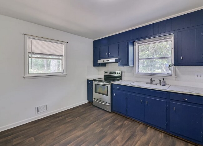 Building Photo - 1114 Terrace Cir