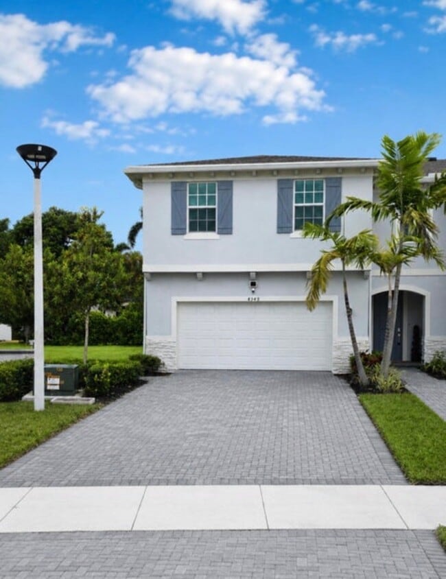 Building Photo - 4345 Pond Lily Ln