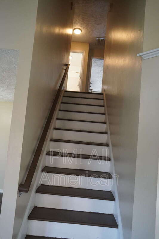 Building Photo - 1142 Blankshire Rd