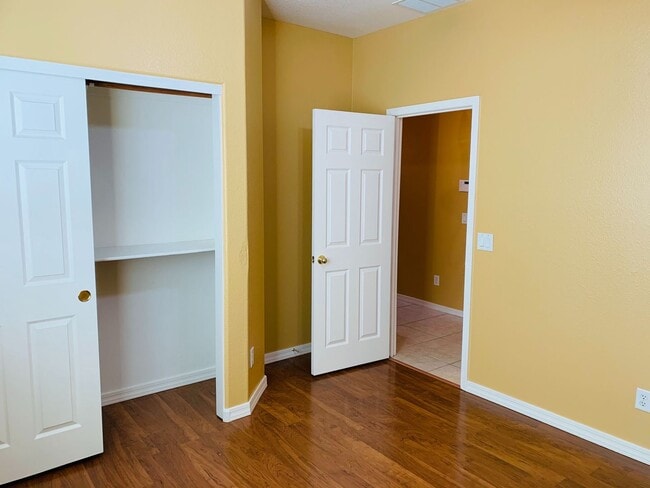 Building Photo - Beautiful Home In Rancho Sahuarita Located...