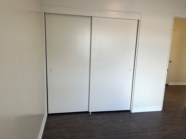 Building Photo - Beautiful 4 Bedroom Home in Huntington Beach