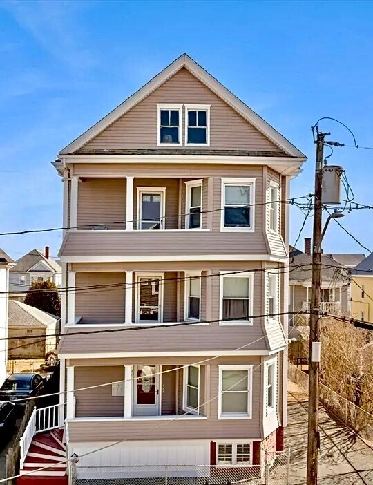 Building Photo - 46 Short St