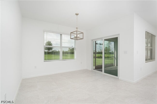 Building Photo - 42380 Cascade Dr