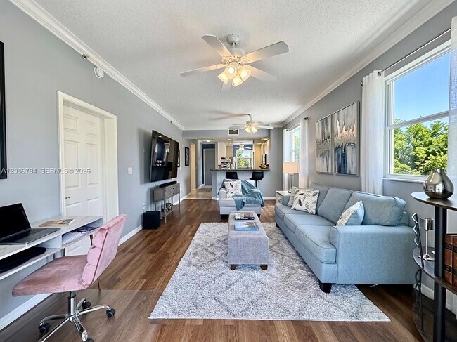 Building Photo - 26 Royal Palm Way