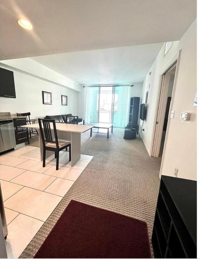 Building Photo - 951 Brickell Ave