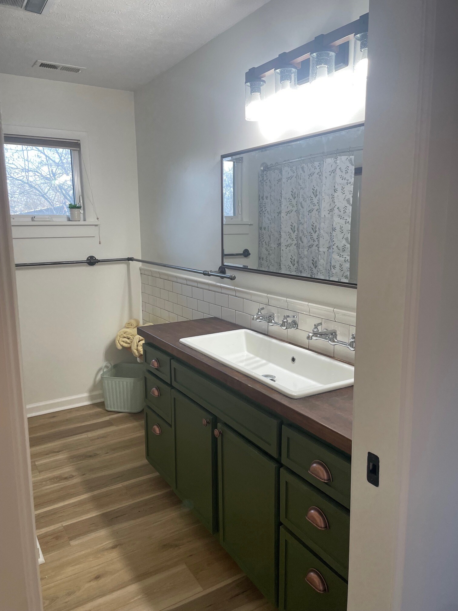 Building Photo - 65 Cherry St