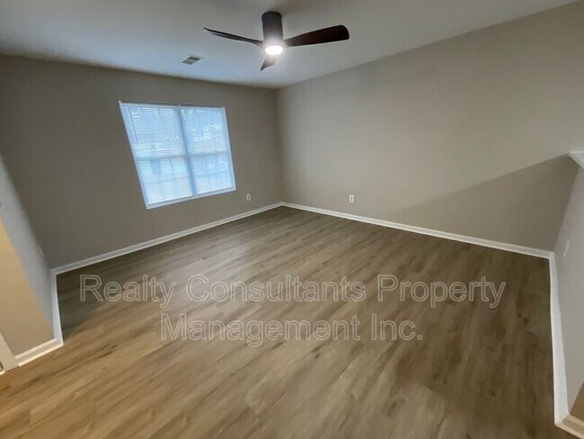 Building Photo - 1506 Hidden Creek Terrace