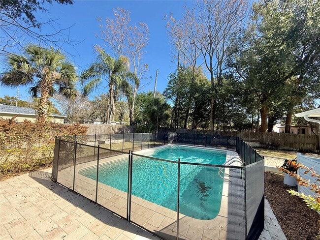 Building Photo - 2801 Nancy St