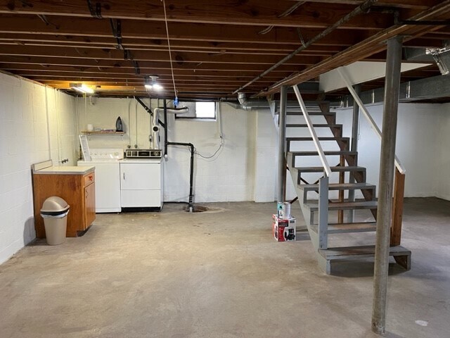 Building Photo - 308 40th St