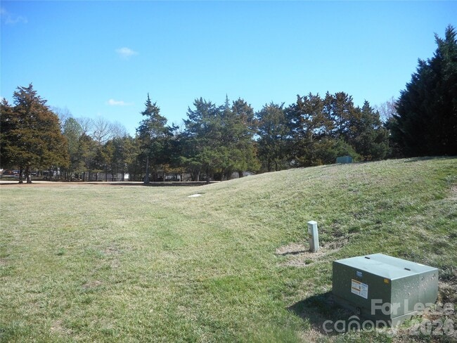 Building Photo - 8235 Circle Tree Ln