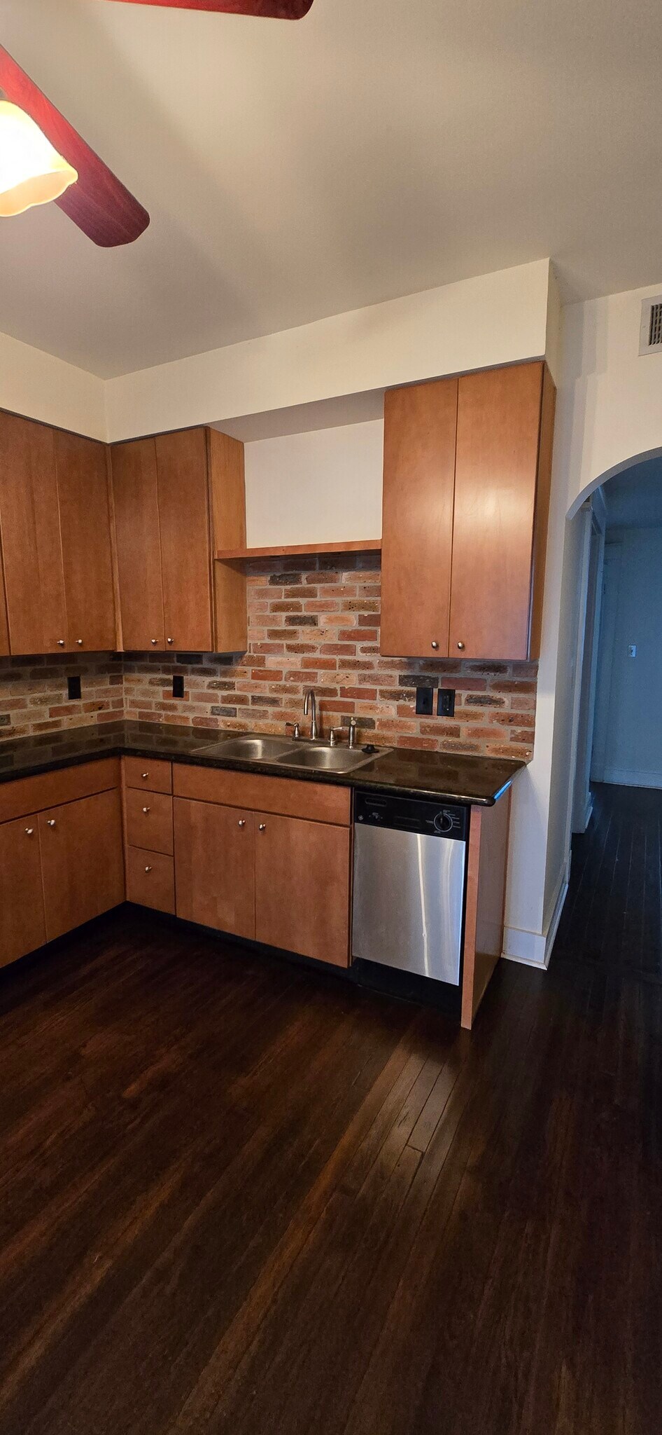 Building Photo - 2121 Audubon St
