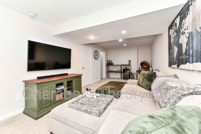 Building Photo - 2536 S Arlington Mill Dr