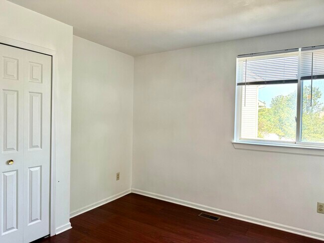 Building Photo - 2341 Timbercrest Ct