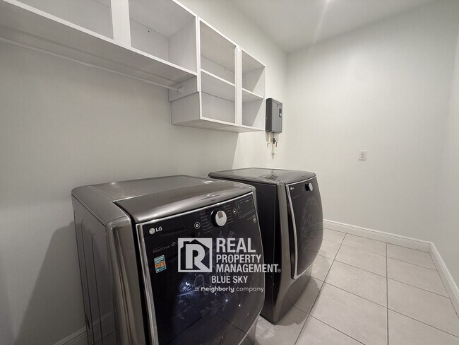 Building Photo - 30129 Sheron Dr