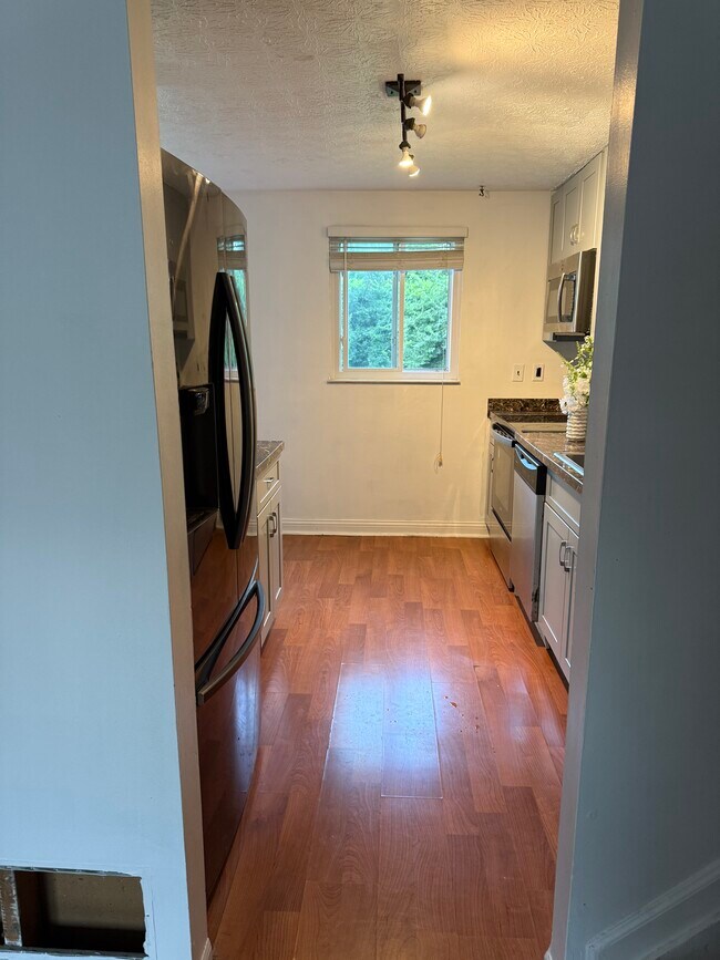 Building Photo - 1770 Minturn Dr