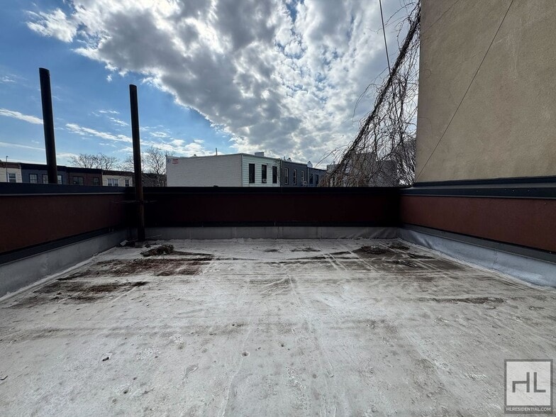 Building Photo - BROADWAY