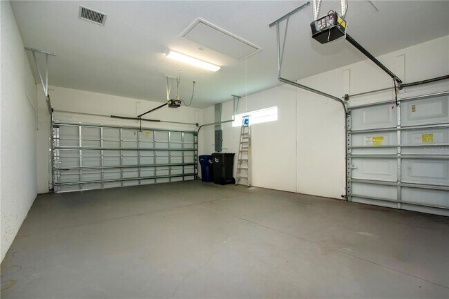 Building Photo - 4940 Tobermory Way
